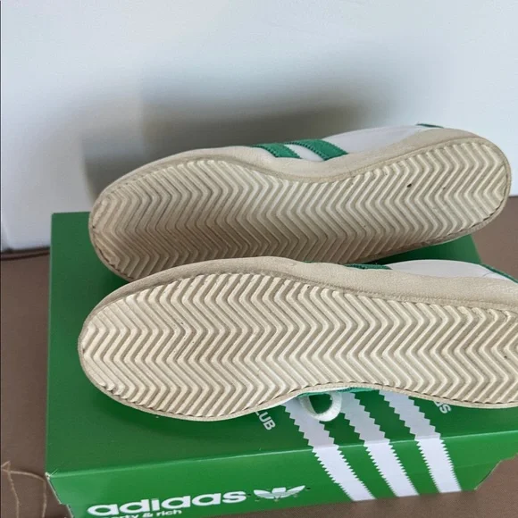 Adidas Blanc Sporty & Rich White and Green Sneakers with Gold Charm - Picture 5 of 7